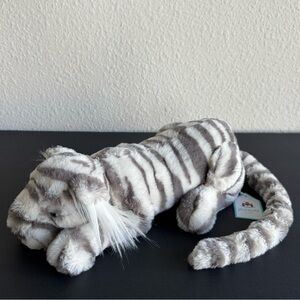 AUTHENTIC❗️Jellycat Sacha Snow Tiger LITTLE Small-New with Tags! FAST SHIPPING!